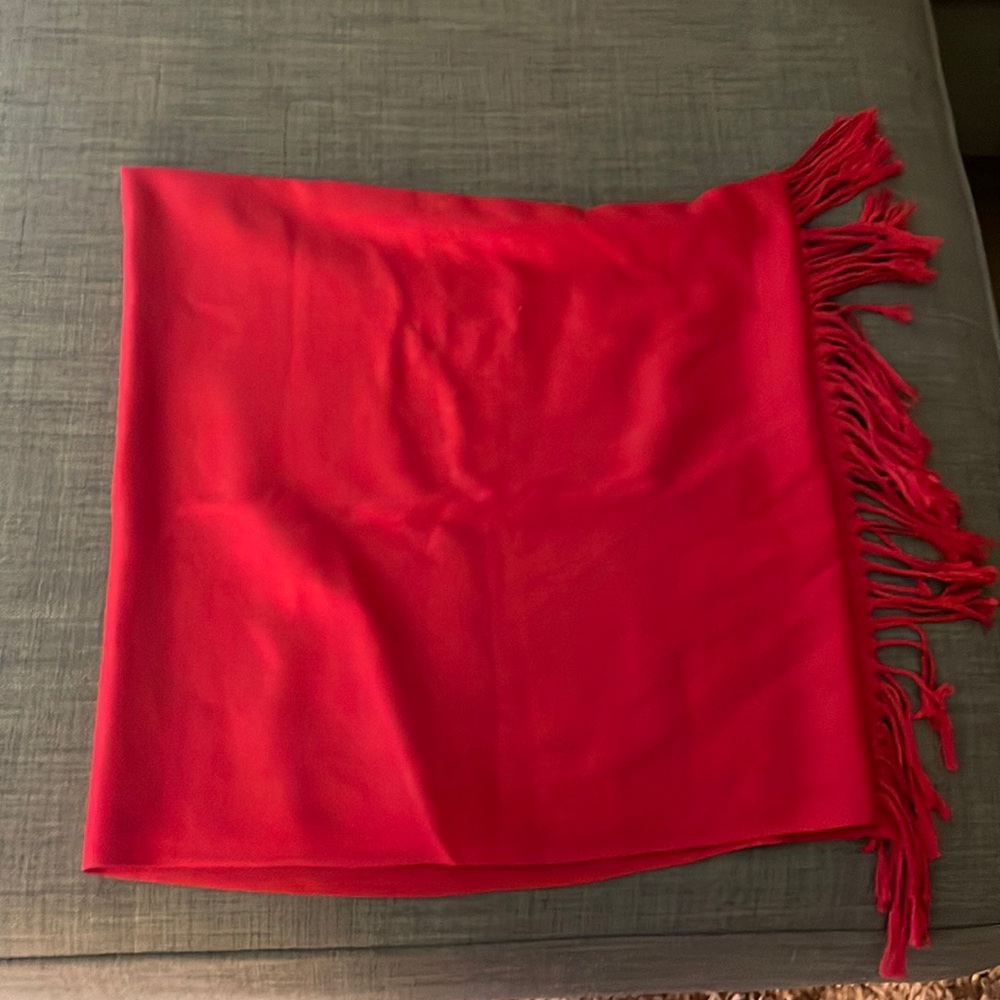 Red pashmina